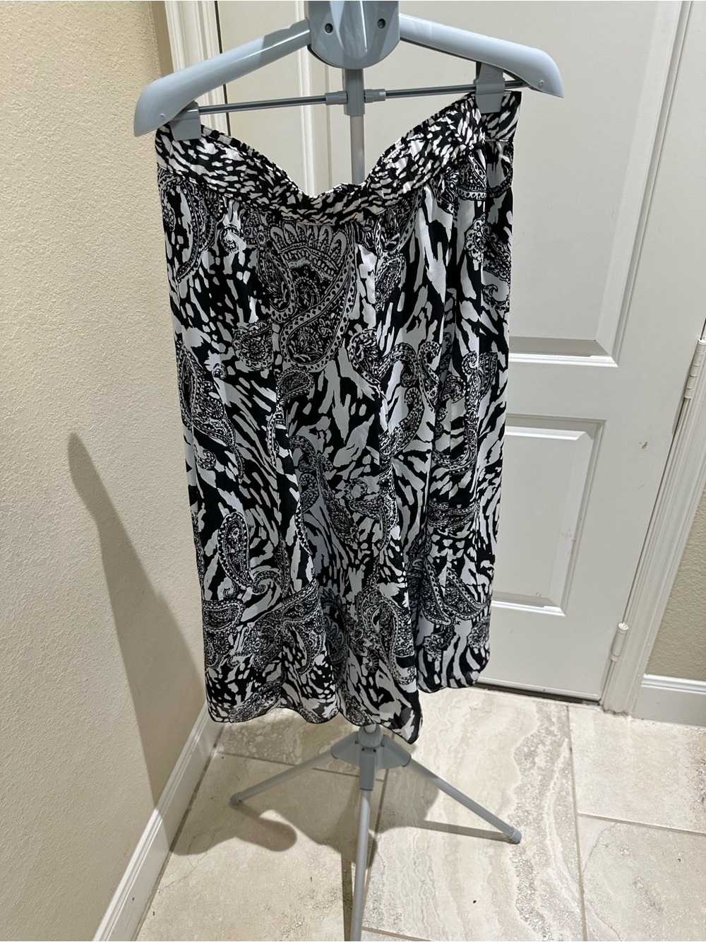 Chico's Black & White Paisley Strapless Midi Dress